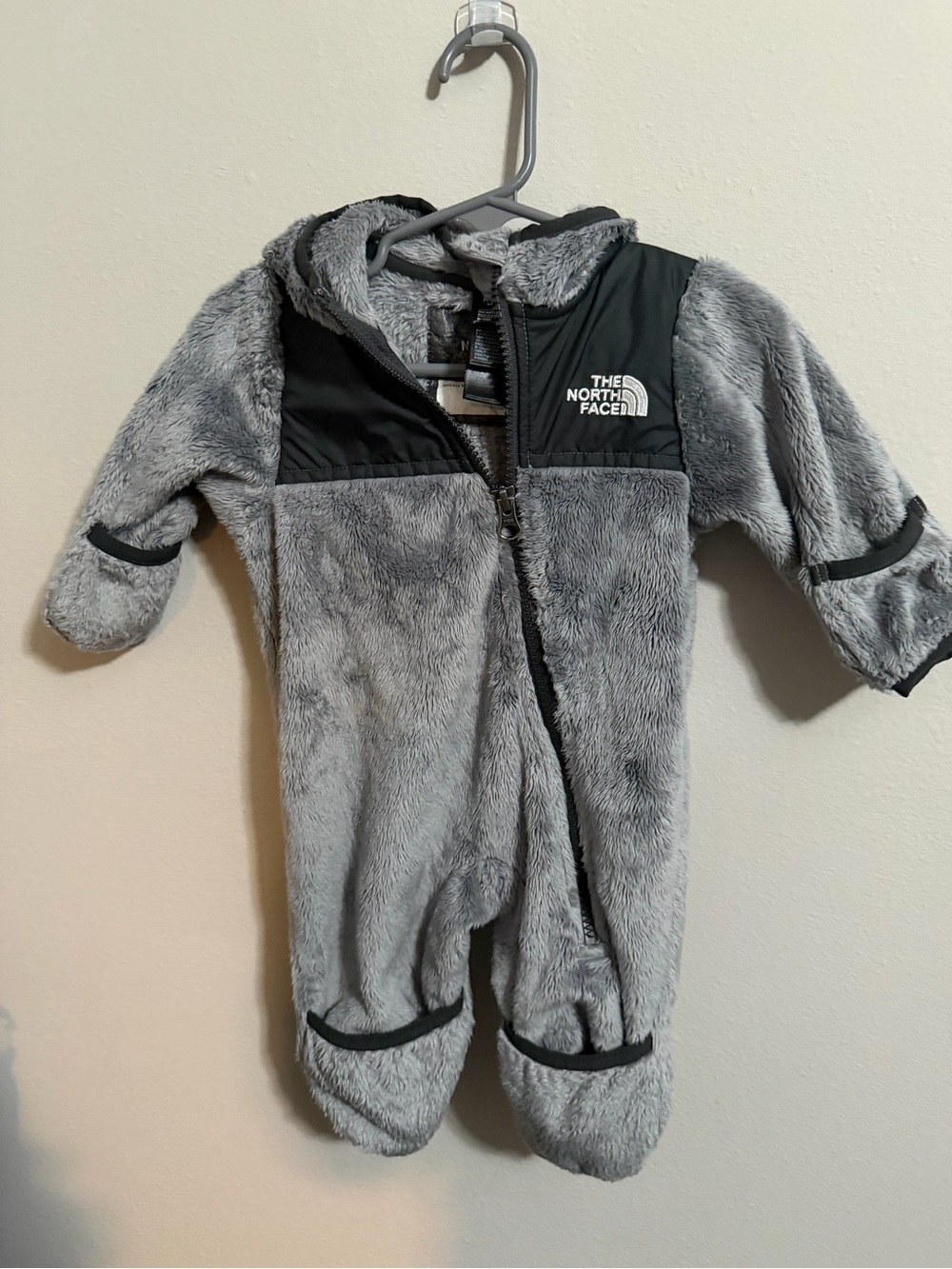 The North Face One Piece Infant 0-3M Fleece One Piece Bunting Suit Grey